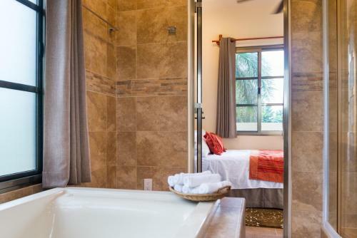 �lamos Inn Hotel Con Jacuzzi Y Piscina