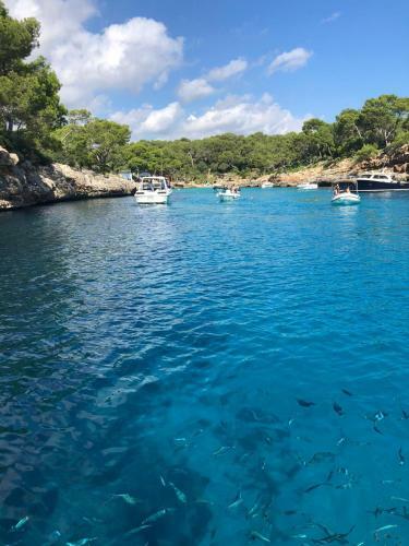 Agradable Chalet Adosado Con Piscinas