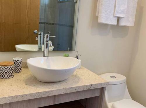 D304 � Incredible 2br Apartment-pool & Jacuzzi