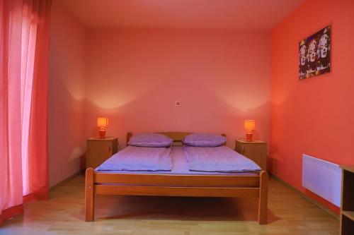 Apartments Crvena Jabuka 1