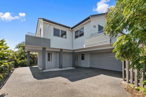 Endless Summer - Mount Maunganui Holiday Home
