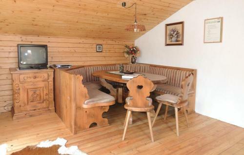 Holiday Home Filfing