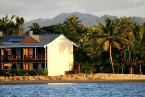 Hotel Club Fiji Resort