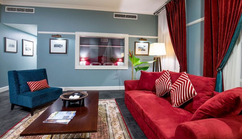 Grand Pacific Hotel