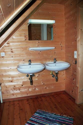 Bischofh�tten