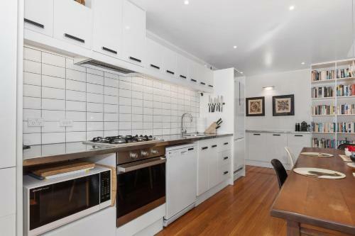 Sandy Bay Hideaway - Sandy Bay Holiday Home