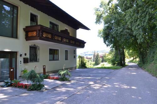 Hostal G�stehaus Pfisterer
