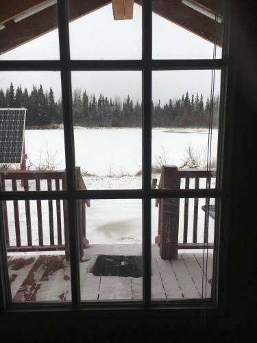 Hostal Alaska Log Cabins On The Pond