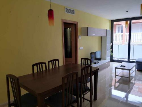 A H Rentals Col�n Apartamento C�ntrico Con Parking
