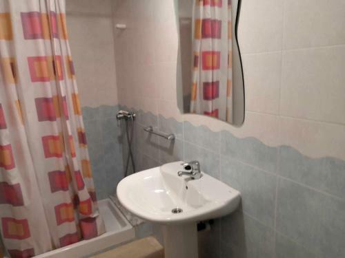A H Rentals Col�n Apartamento C�ntrico Con Parking
