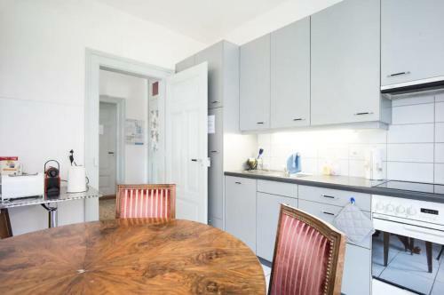 Bern Zwei Zimmer Im Jugendstilhaus Mit Garten