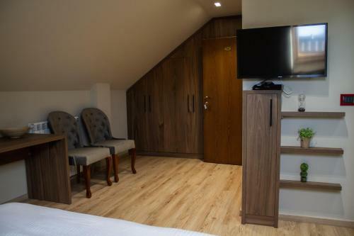 Hostal Iballe Guesthouse