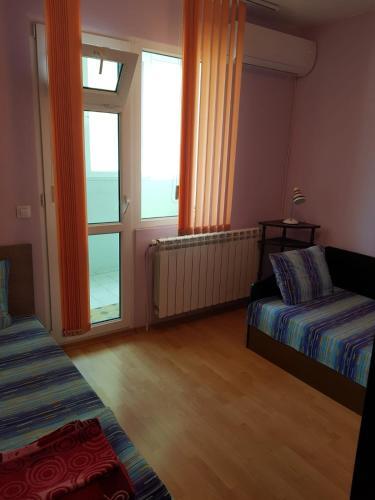 Apartamento Vazrajdane Bl. 2