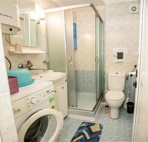 Apartamento Spacious & Sunny Maisonette W/ Terrace Near Centre