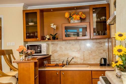 Apartamento Spacious & Sunny Maisonette W/ Terrace Near Centre