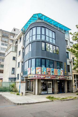 Apartamento Spacious & Sunny Maisonette W/ Terrace Near Centre