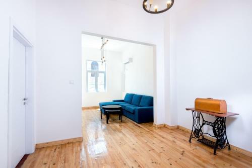 The White Apartment - Bogoridi Main Street