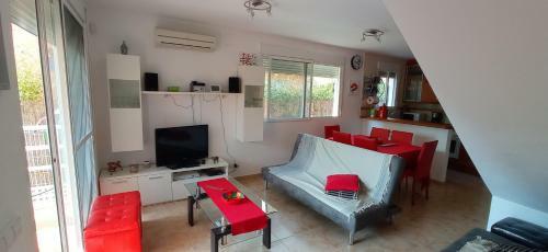Chalet Pedro De Luna Inmomart