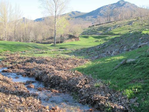 Agroturismo Casa Rural Sobre F�bulas