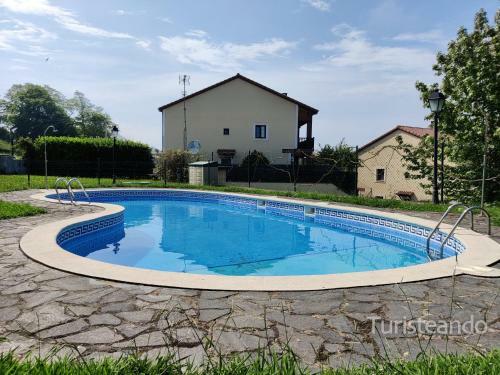 Apartamento Mar de Prellezo: Parking Y Piscina Comunitaria