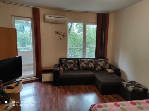 Lazur Burgas Apartment