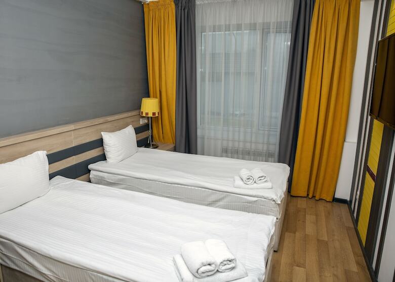 Astra Hotel