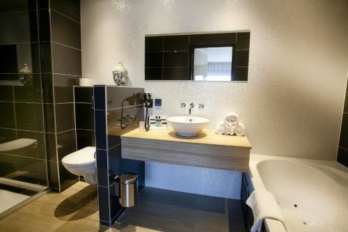 Van Der Valk Hotel Akersloot / A9 Alkmaar