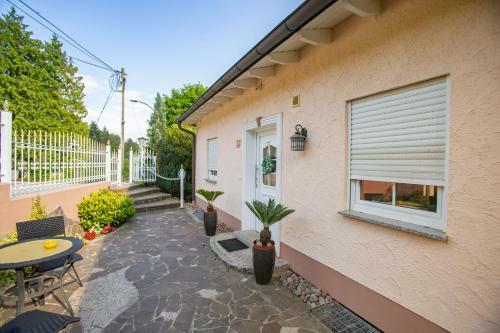 Villa Eifelpalace Am N�rburgring