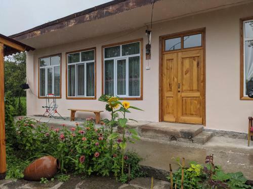 Hostal Tatev Guest House