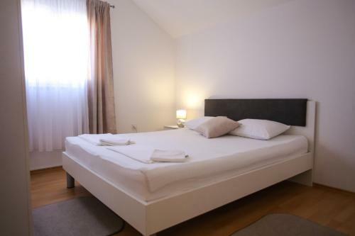 Hostal Guesthouse Aurora