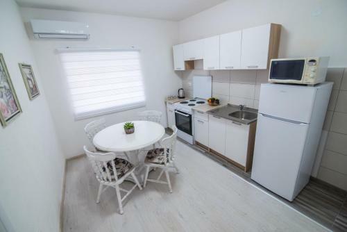 Love Apartments