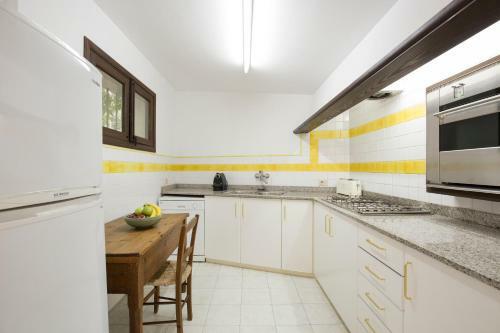 4 Cantons - La Goleta Villas