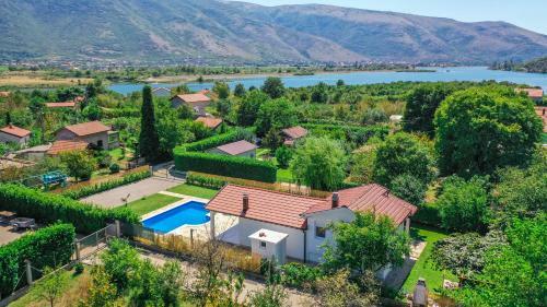 Villa Mirna