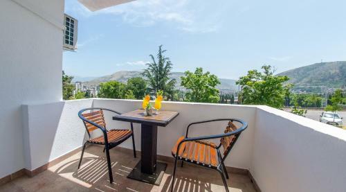 Golden View Apartments