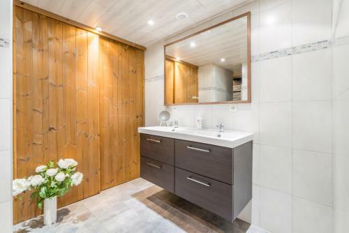Great Holiday House For 6 People At Blankenberge