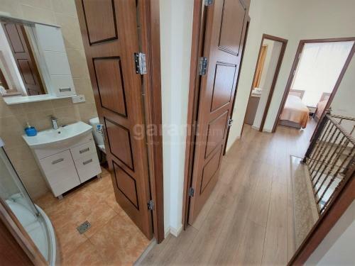 Apartamento ???????? ????? - ? 4 ????????? ? ??????????