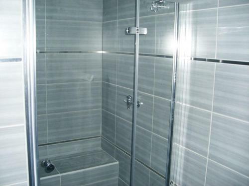 Hostal Penzion Ratm�r�k A Vin�rna U Raka