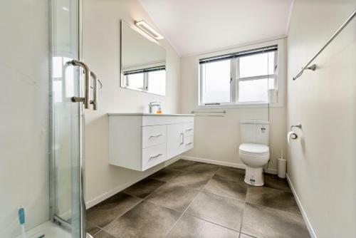 Fenton Retreat - Rotorua Holiday Home