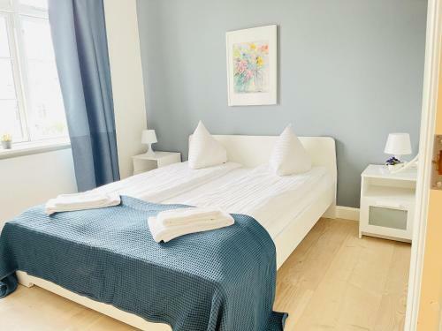 Hostal Aday - Modern Living - Yang Room
