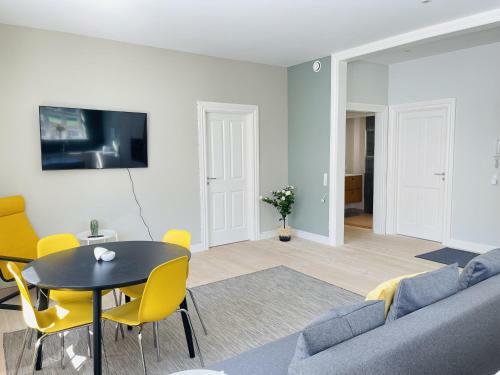 Apartamento Aday-booking - 2 Bedroom With Modern Kitchen And Free Parking