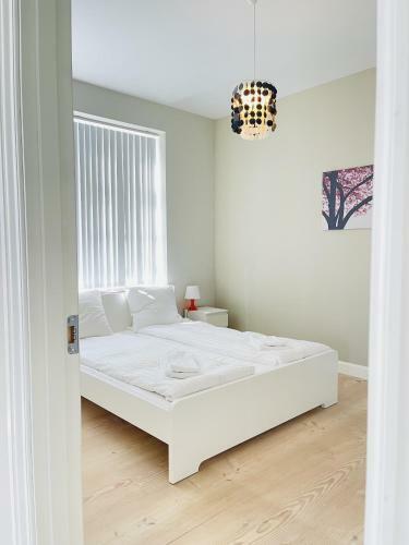 Apartamento Aday-booking - 2 Bedroom With Modern Kitchen And Free Parking