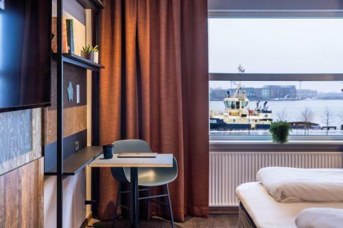 Pier 5 Hotel