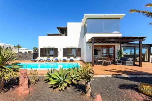 Hipoclub Villas,"tabaro"villa