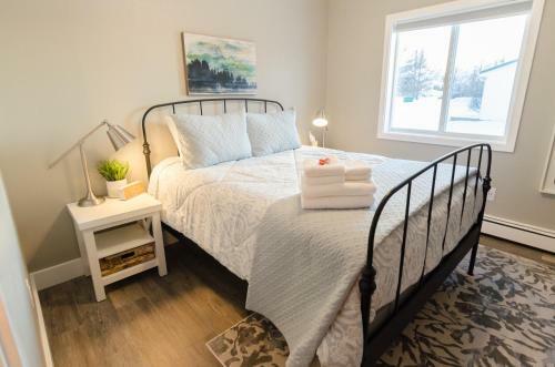 Motel Colony Suites