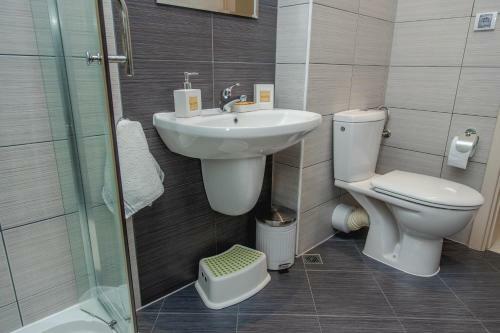 Apartamento Lovely 3bd Flat With Parking And Sea View