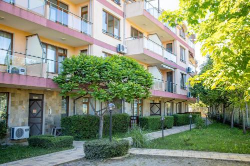 Apartamento ~by Camping Gradina ~ Spacious Flats With Balconies