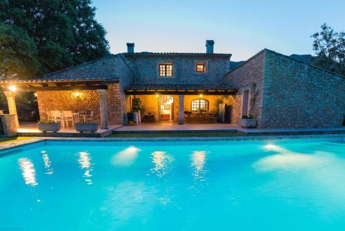 Cuixach - Stone Mallorcan Villa In Pollensa