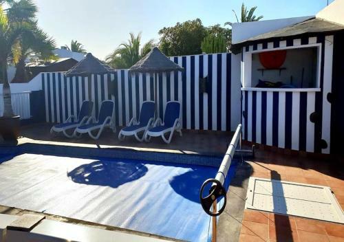 Villa Chao Private Heated Pool, Garden, Wifi, A/c