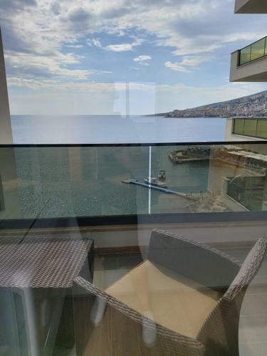 Golden Beach Residence - Front Beach Luxury Apartments