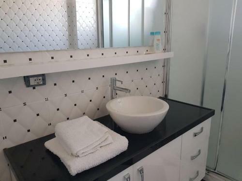 Krystyna Apartment- Apartment Near The Beach
